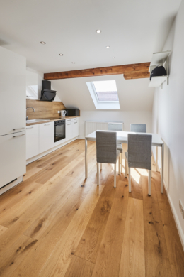 Wohnen Essen_1 - Toplage Südstadt – Sanierte 2.-Zimmerwohnung mit Einbauküche und Möblierung