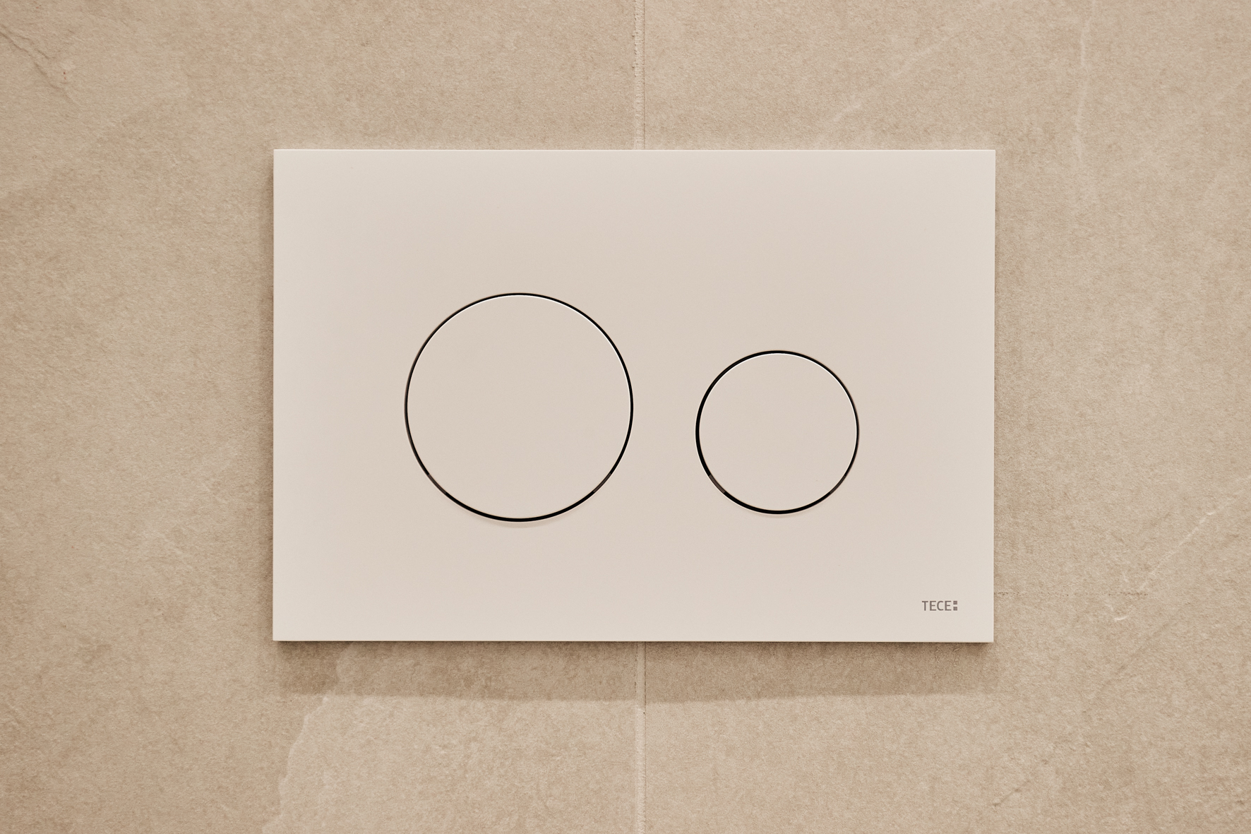 Detail_Badezimmer_ - Moderne Hochwertigkeit im Altbau – 3 Zimmer mit Einbauküche und höchster Ausstattung in Linden