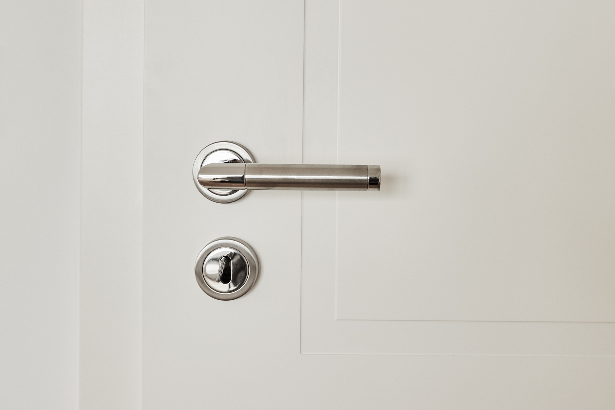 Detail-Tür - 4.Obergeschoss – Zwei Zimmer mit Balkon, Einbauküche und Hauswirtschaftsraum