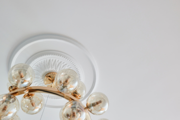 Treppenhaus Detail Lampen - Vermietete Eigentumswohnung in vollsaniertem Haus – Bestlage List