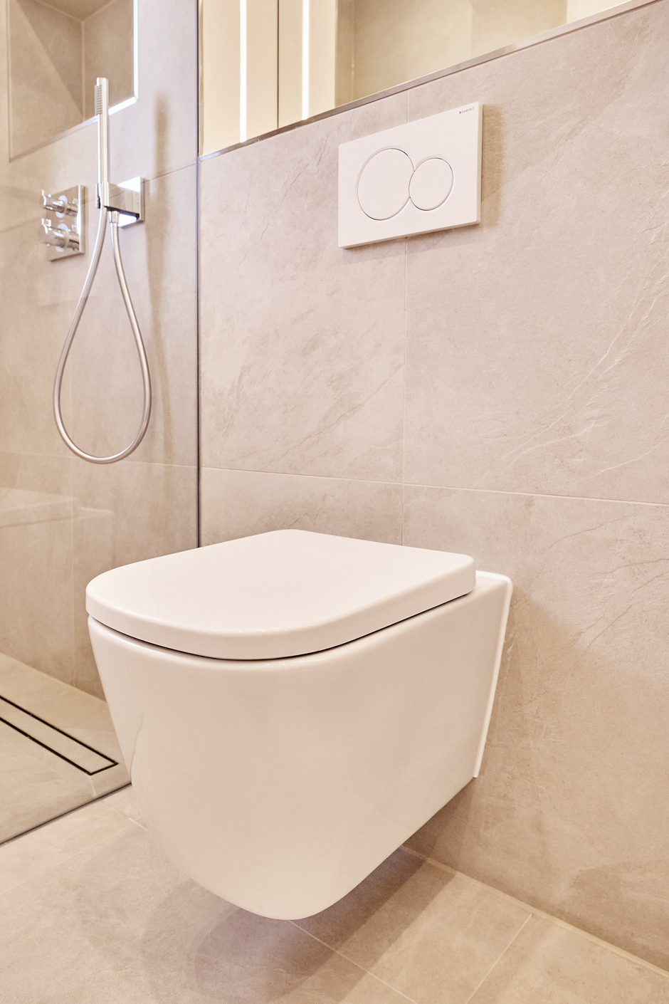 Detail_Badezimmer_ - *Reserviert* Aufwendig sanierte 3-Zimmer mit Balkon – Südstadt