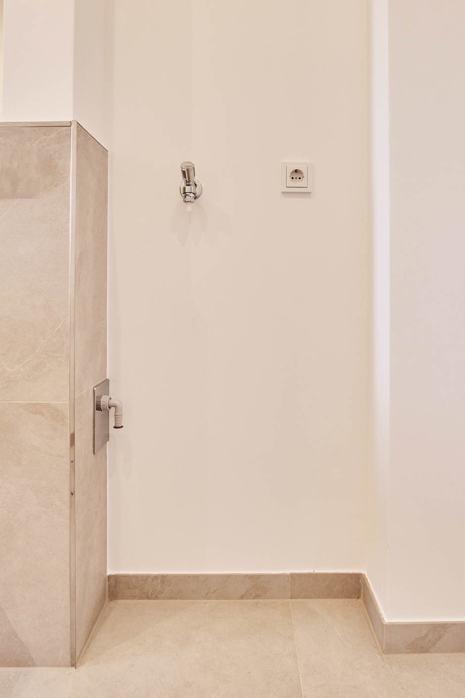 Badezimmer_Waschmaschinenanschluss - *Reserviert* Aufwendig sanierte 3-Zimmer mit Balkon – Südstadt