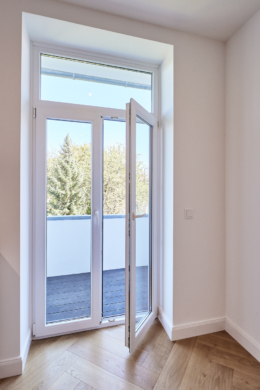 Zugang zum Balkon - *Reserviert* Aufwendig sanierte 3-Zimmer mit Balkon – Südstadt