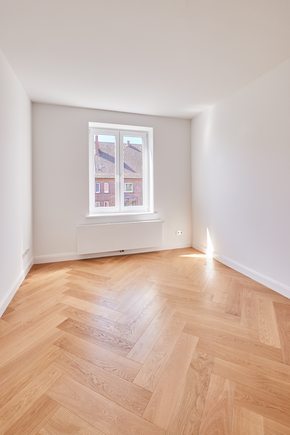 Zimmer 1 - *Reserviert* Aufwendig sanierte 3-Zimmer mit Balkon – Südstadt