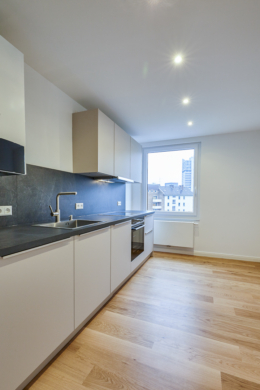 Küche - **2-Zimmerwohnung mit Einbauküche** Erstbezug nach hochwertiger Sanierung