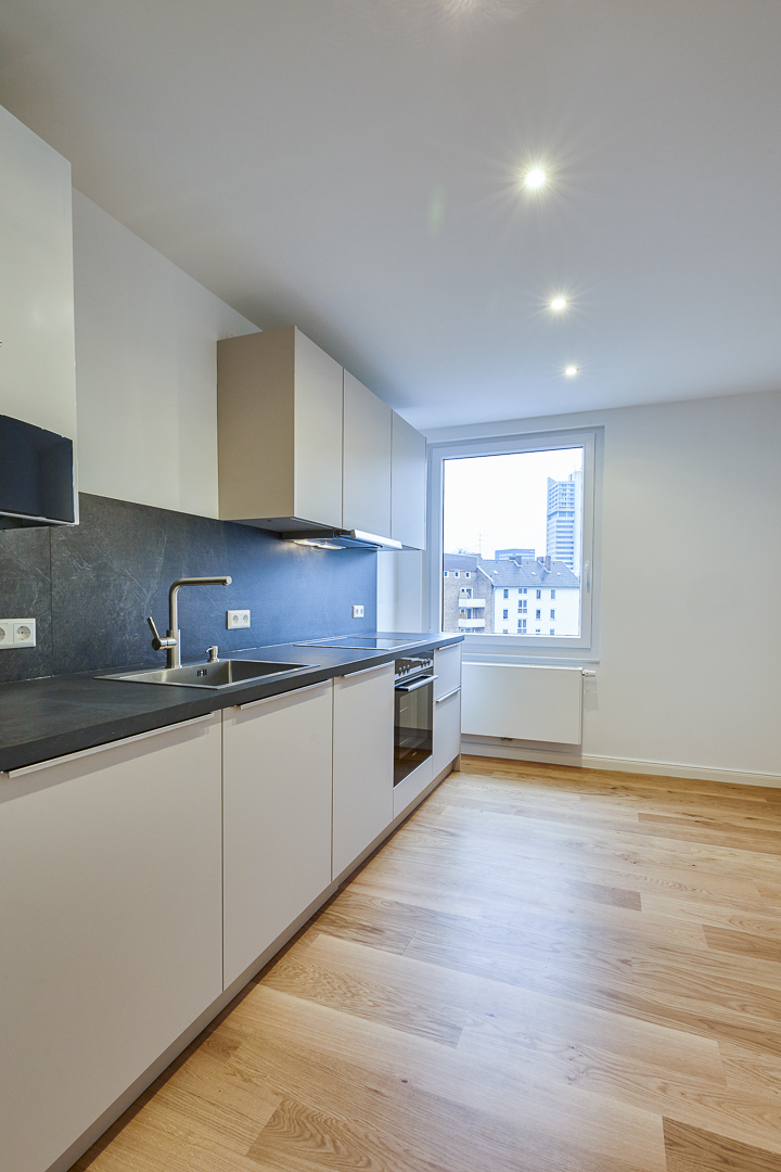 Küche - **2-Zimmerwohnung mit Einbauküche** Erstbezug nach hochwertiger Sanierung