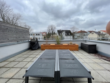 Terrasse - *VERKAUFT*5-Zimmer Doppelhaushälfte mit 2-PKW Stellplätzen und idyllischem Garten