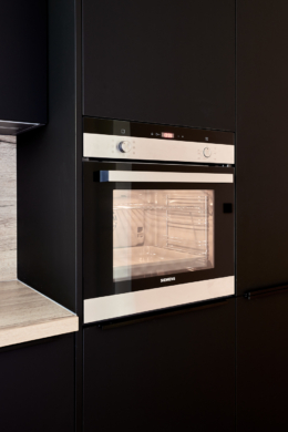 Küche-Detail - **verkauft**Erstbezug nach Sanierung – 3 Zimmer mit Einbauküche, Balkon und höchster Ausstattung