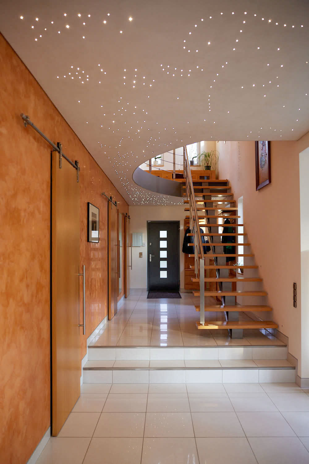 Sternenhimmel - *Reserviert* Architektur trifft auf höchsten Komfort mit Saunahaus und Whirlpool