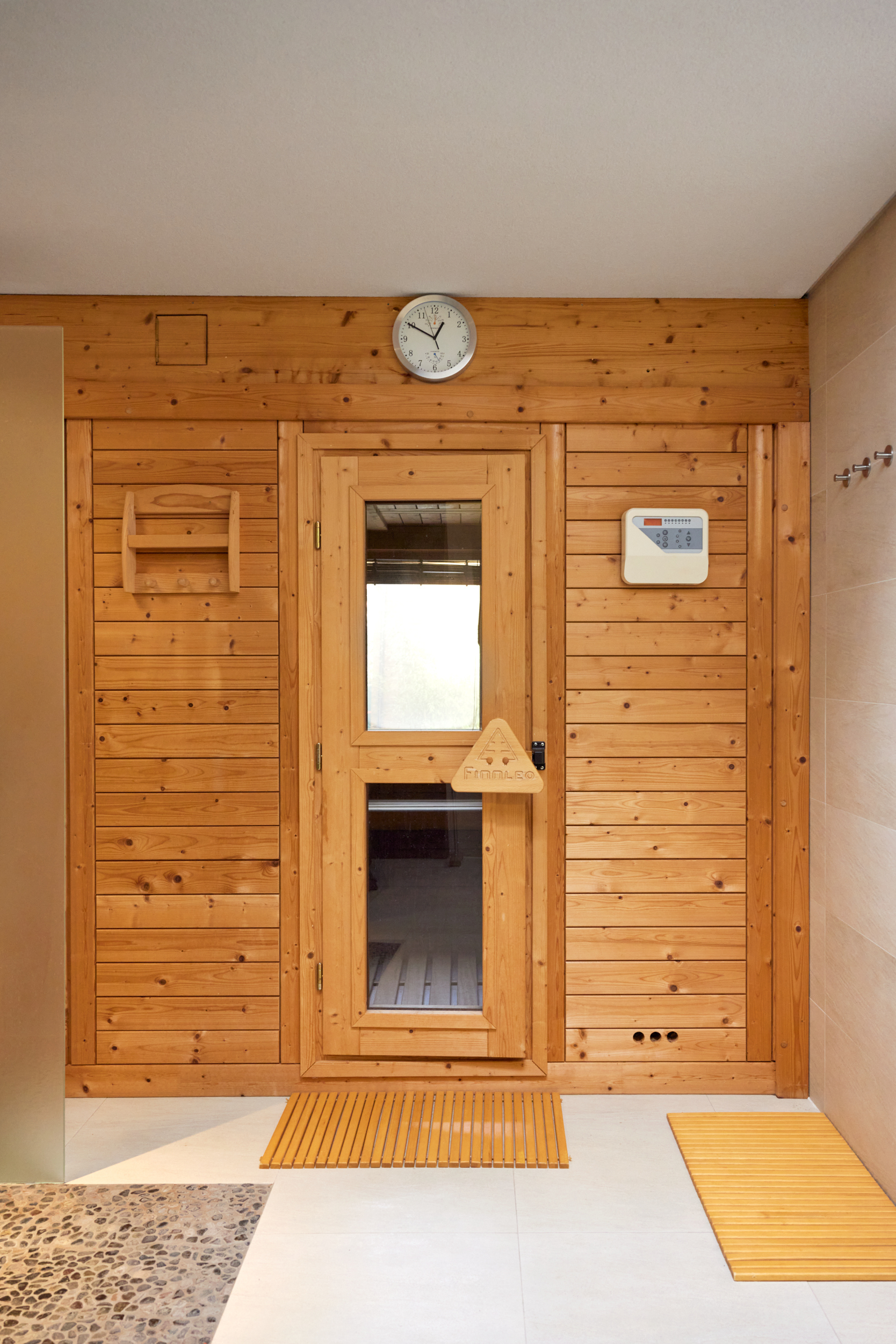 Zugang Sauna - *Reserviert* Architektur trifft auf höchsten Komfort mit Saunahaus und Whirlpool