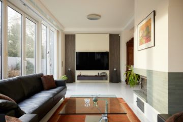 Wohnbereich - *Reserviert* Architektur trifft auf höchsten Komfort mit Saunahaus und Whirlpool