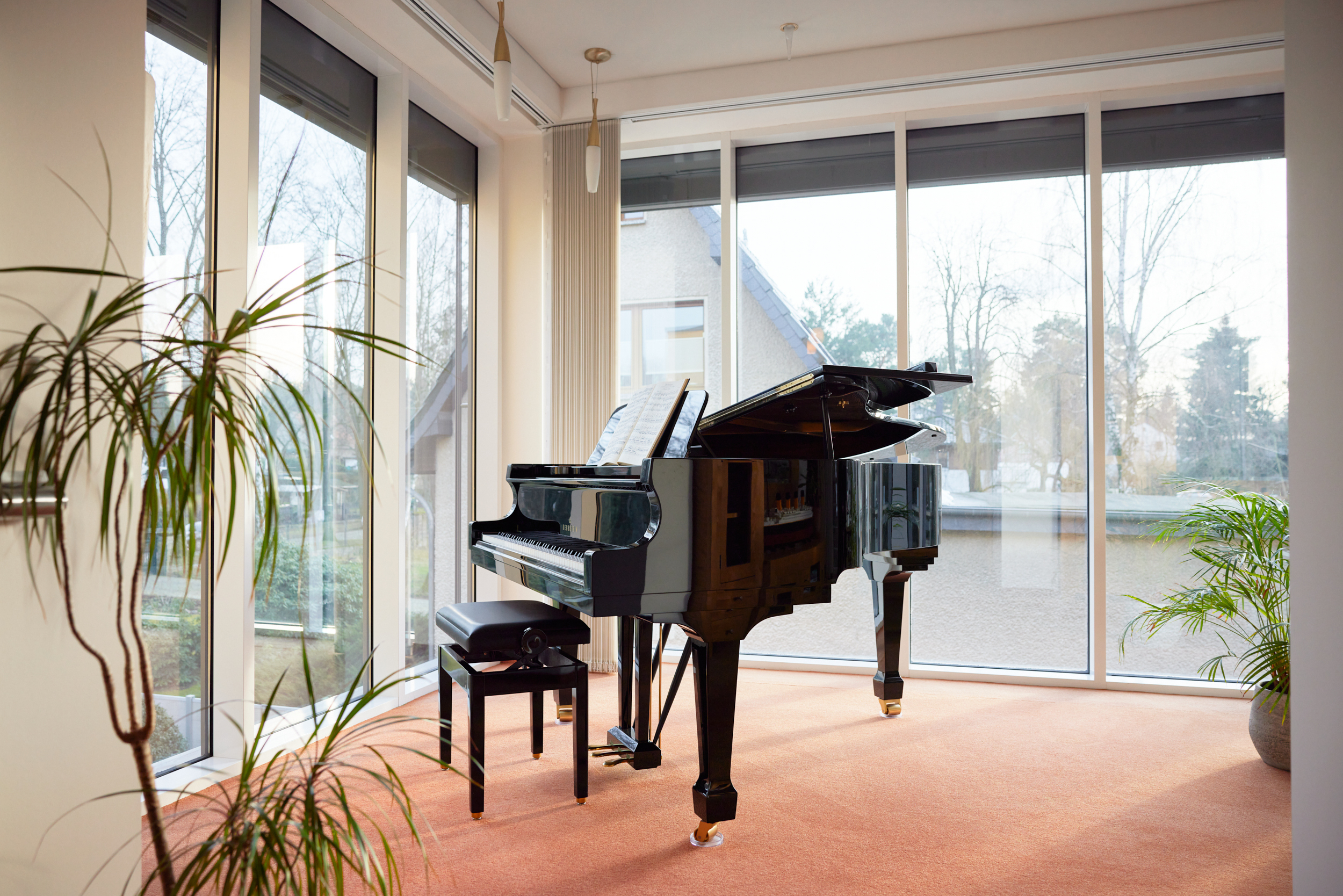 Der Flügel - *Reserviert* Architektur trifft auf höchsten Komfort mit Saunahaus und Whirlpool