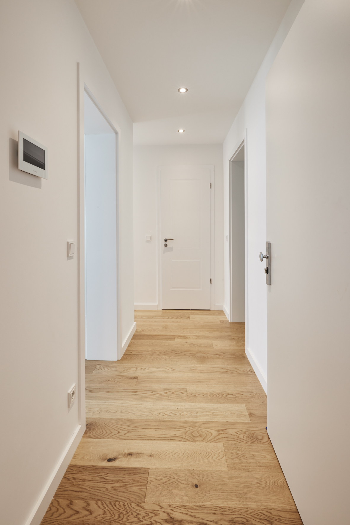 Flur - **Verkauft** 2-Zimmerwohnung mit Balkon und Einbauküche in Bestlage Hannover – KFW Neubaustandard