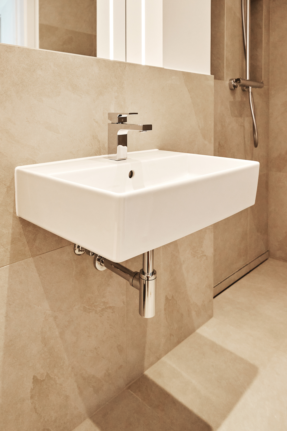 Badezimmer_Detail_ - **Verkauft** 2-Zimmerwohnung mit Balkon und Einbauküche in Bestlage Hannover – KFW Neubaustandard