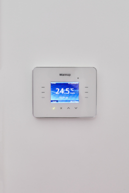 Fußbodenheizung im BAd - **Verkauft**Traumhafte 3-Zimmer Altbauwohnung mit zwei Balkonen und Gartenanteil in der List