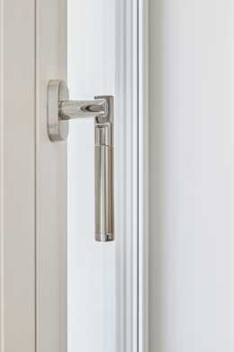 Details_1 - Besondere Ausstattung – Dachgeschosswohnung mit Fußbodenheizung und hohen Decken zum Erstbezug