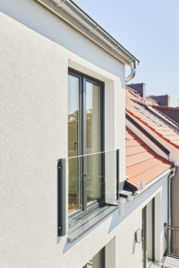 Aussenansicht - Besondere Ausstattung – Dachgeschosswohnung mit Fußbodenheizung und hohen Decken zum Erstbezug