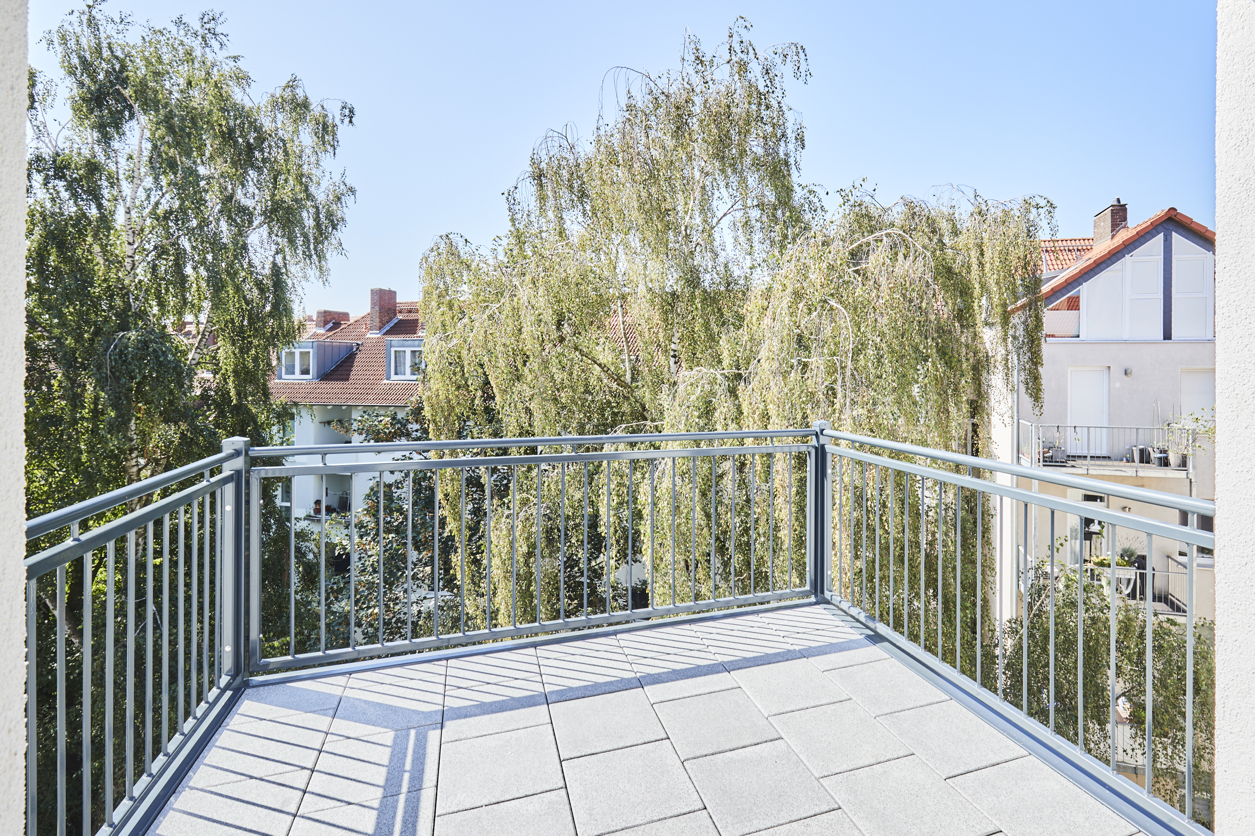 Terrasse-Südwestausrichtung - Besondere Ausstattung – Dachgeschosswohnung mit Fußbodenheizung und hohen Decken zum Erstbezug