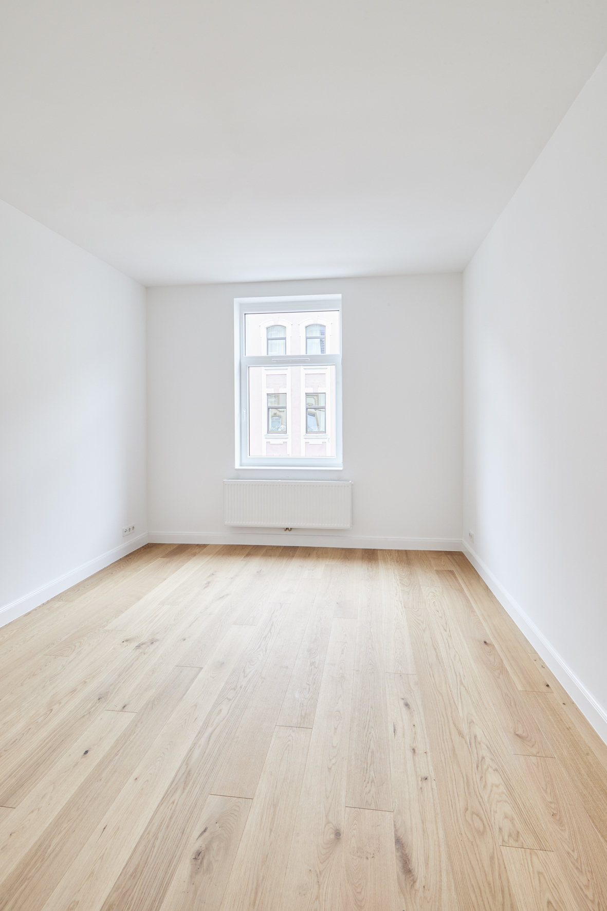 Zimmer 1 - Herrliche 3 Zimmerwohnung mit Einbauküche – Hannover Linden