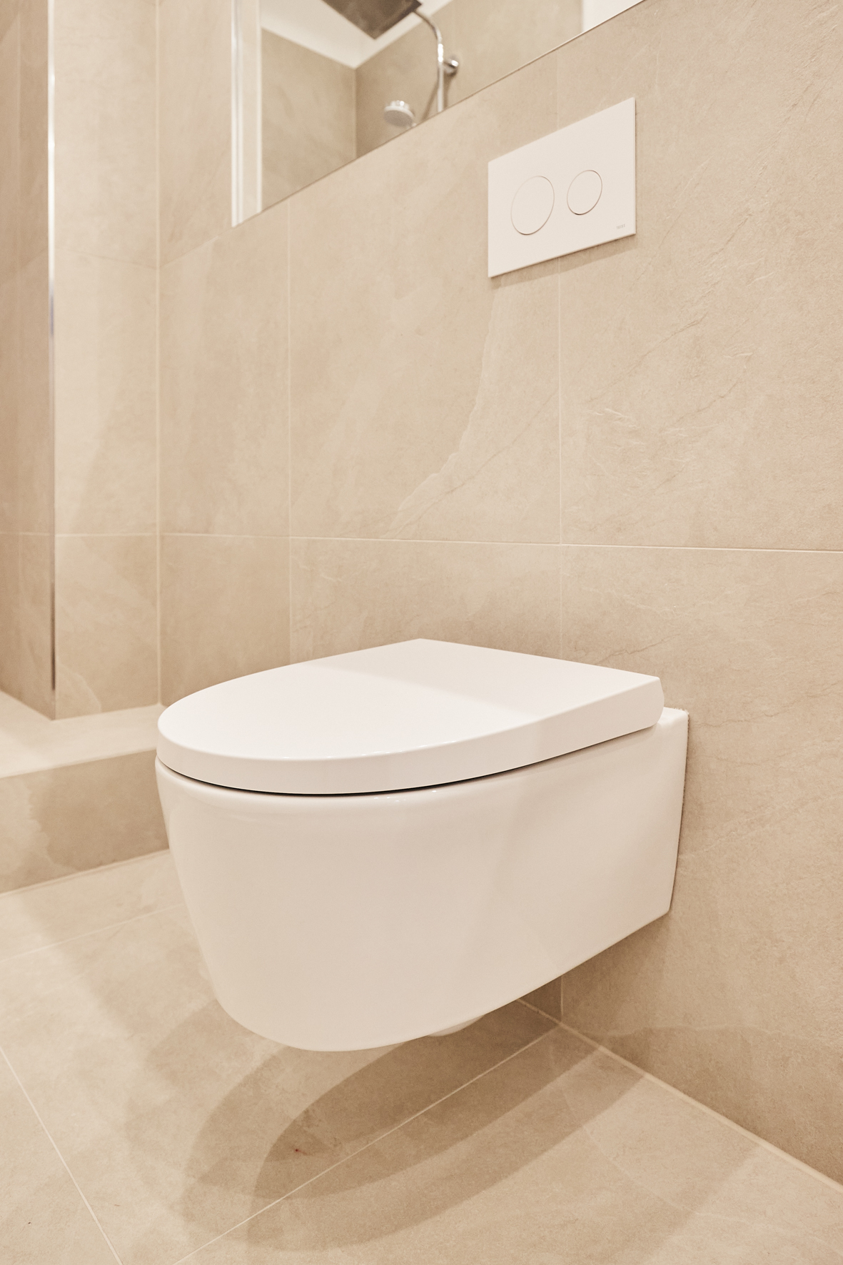 Detail_Badezimmer - Herrliche 3 Zimmerwohnung mit Einbauküche – Hannover Linden