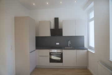 Neue Küche - **Verkauft** Vorder- und Hinterhaus mit 19 Wohneinheiten in Kleefeld