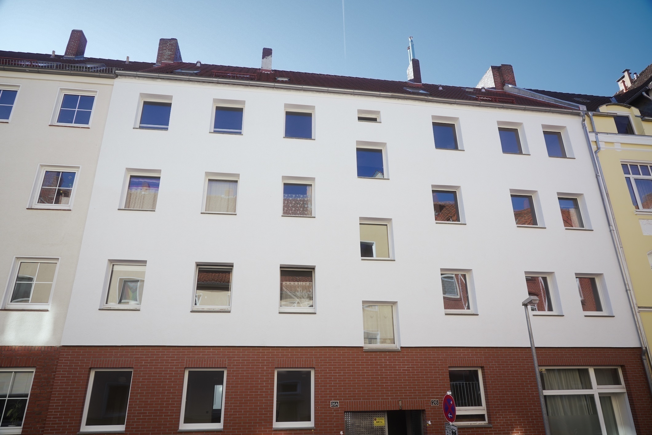 Vorderhaus-Ansicht - **Verkauft** Vorder- und Hinterhaus mit 19 Wohneinheiten in Kleefeld