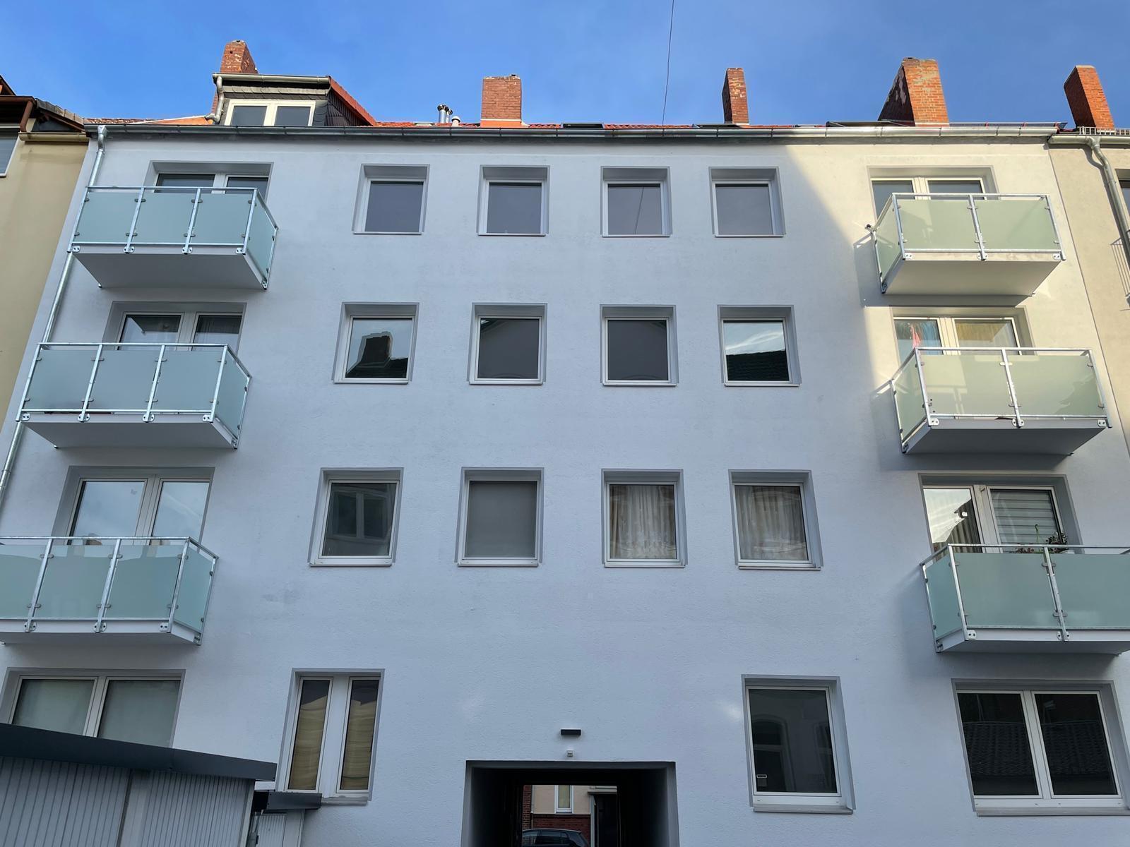 Vorderhaus-Hofseite - **Verkauft** Vorder- und Hinterhaus mit 19 Wohneinheiten in Kleefeld