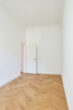 Vollsanierte Altbauwohnung mit zwei Balkons und Einbauküche in Bestlage Hannover List - Zimmer 3