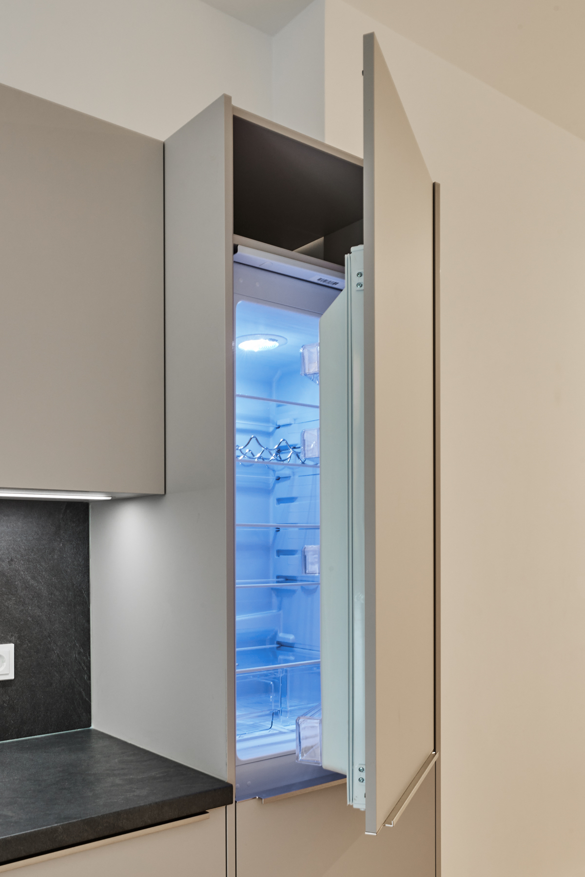 Küchen-Detail_2 - Hochwertigste Eigentumswohnung im vollsaniertem Haus – 3-Zimmer mit Balkon-Zugang zum Garten