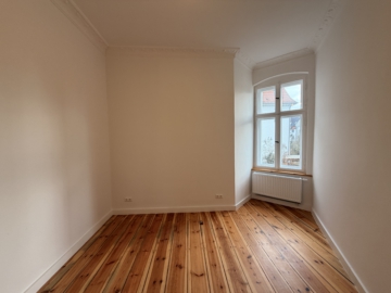 Zimmer 2 - 4 Zimmerwohnung zum Erstbezug nach Sanierung – Altbaucharme trifft modernen Wohnkomfort mit Balkon