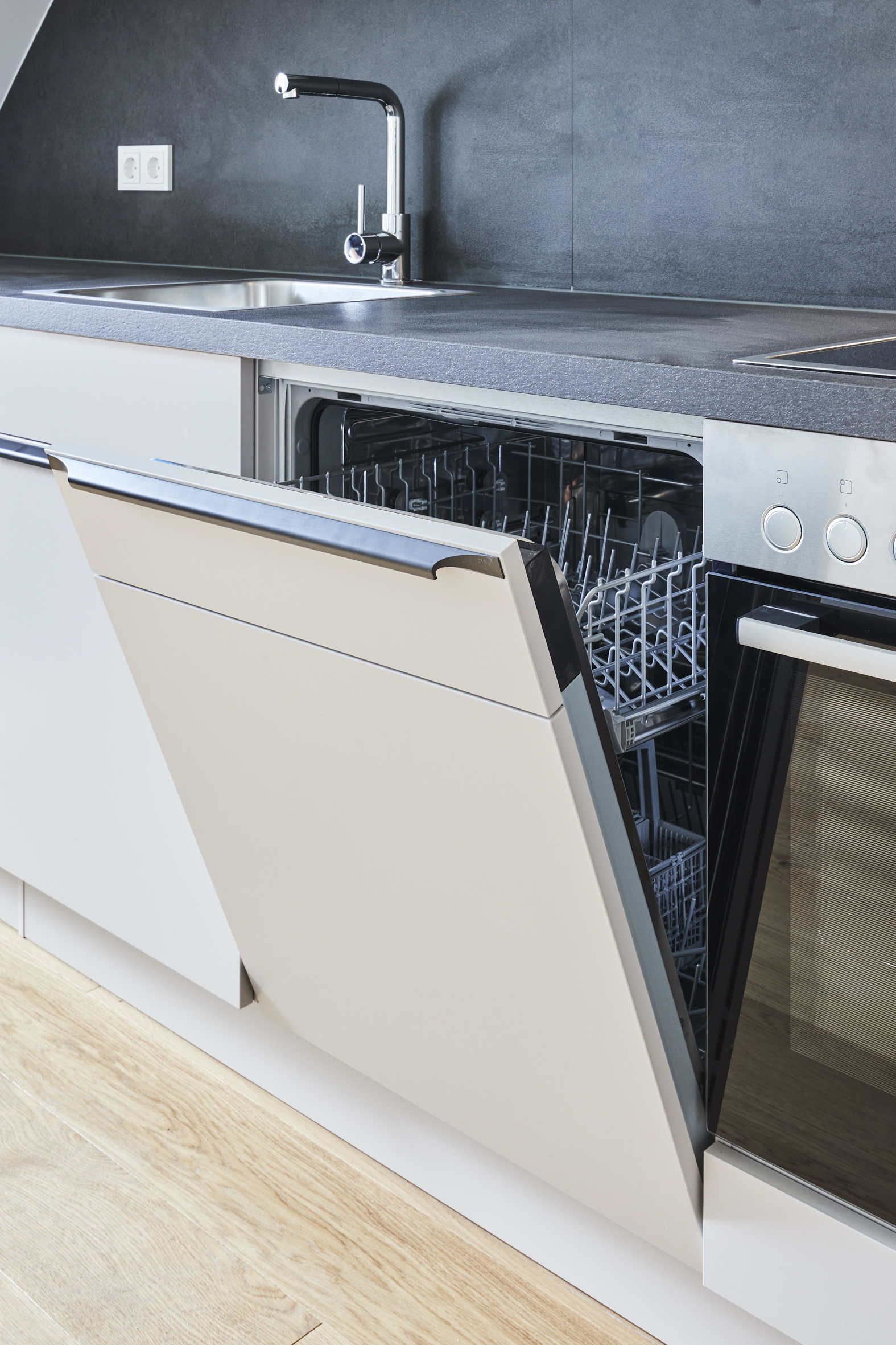 Detail_Küche_1 - Hannover Linden – 2,5-Zimmerwohnung mit Einbauküche und Luxusausstattung