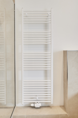 Detail_Badezimmer - Hannover Linden – 2,5-Zimmerwohnung mit Einbauküche und Luxusausstattung