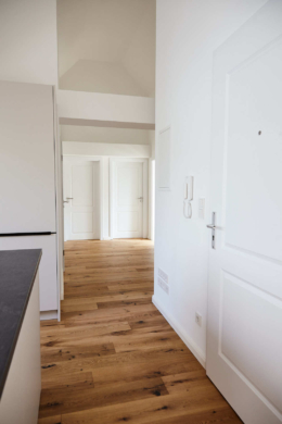 Entree - Sanierte 4-Zimmer Dachgeschosswohnung zum Erstbezug