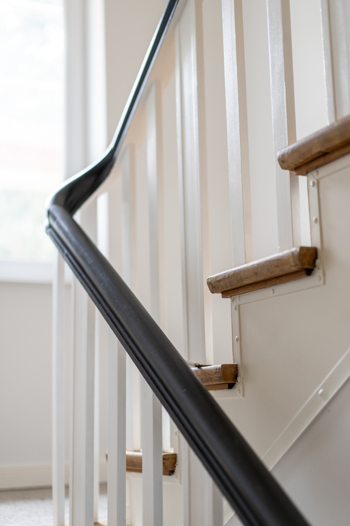 Treppenhaus - Sanierte 4-Zimmer Dachgeschosswohnung zum Erstbezug