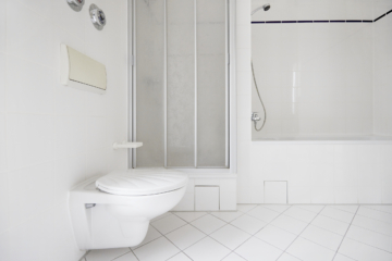 Obergeschoss-Badezimmer_3 - Lichtdurchflutete Penthouse Wohnung in Bestlage Berlin Tiergarten