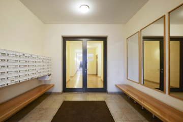 Hauszugang - Lichtdurchflutete Penthouse Wohnung in Bestlage Berlin Tiergarten