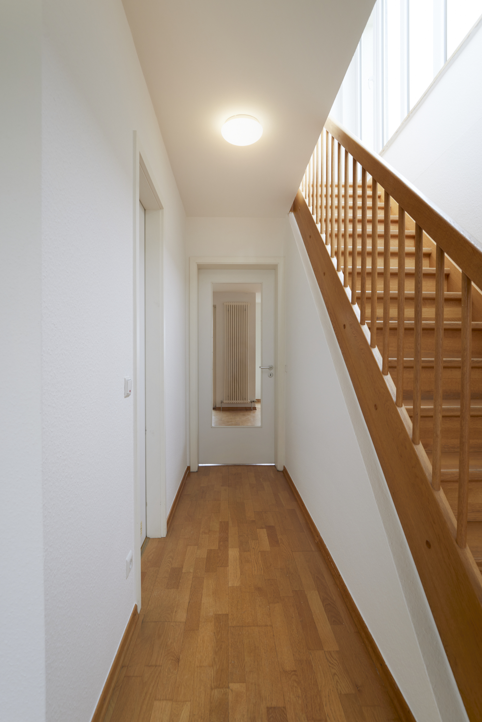 Treppe zum Obergeschoss - Lichtdurchflutete Penthouse Wohnung in Bestlage Berlin Tiergarten