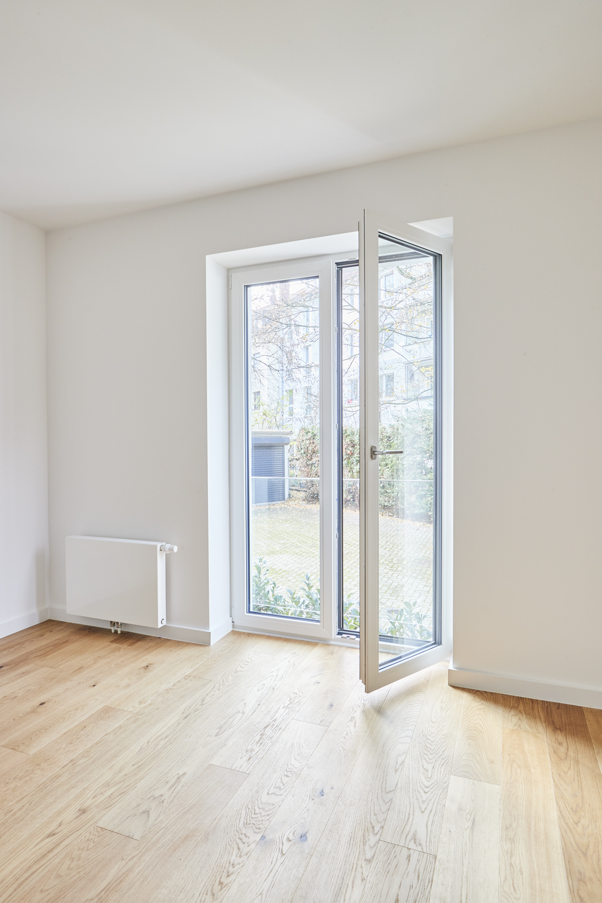 Detail Fenster Schlafzimmer - **RESERVIERT**Erstklassige 2-Zimmerwohnung mit Einbauküche in Bestlage Hannover