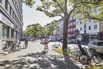 Umgebung_Straße - **RESERVIERT**Erstklassige 2-Zimmerwohnung mit Einbauküche in Bestlage Hannover