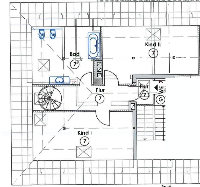 Grundriss Dachgeschoss - Sanierte 4-Zimmer Maisonette Wohnung mit zwei Bädern mit Fenster und Balkon