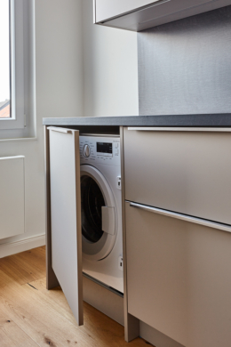 Küche-Waschmaschine - Vollsanierte 2-Zimmerwohnung mit hochwertiger Einbauküche inkl. Elektrogeräte