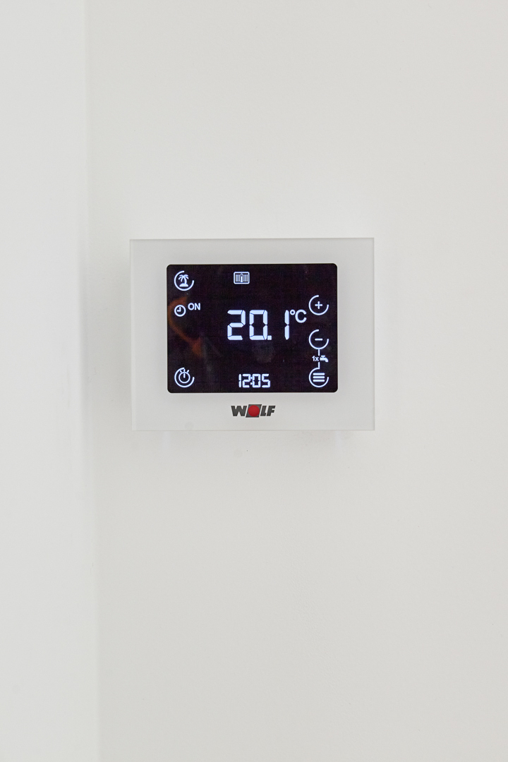 Detail-Heizungssteuerung - Vollsanierte 2-Zimmerwohnung mit hochwertiger Einbauküche inkl. Elektrogeräte