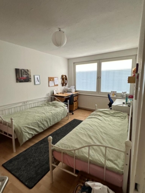 Schlafzimmer 2 - **Verkauft**Wohn- und Geschäftshaus in bester Lage in Hildesheim