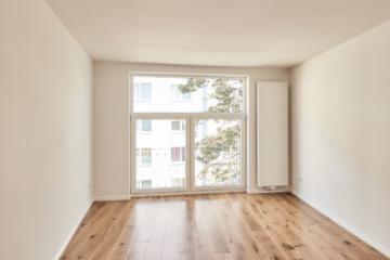 Schlafzimmer - Aufwendig sanierte 2-Zimmerwohnung mit großem Balkon und Einbauküche