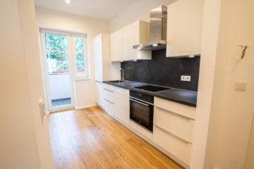 Kueche mit Balkon - **Wunderschöne 2-Zimmerwohnung** Erstbezug nach hochwertiger Sanierung in Vahrenwald-List