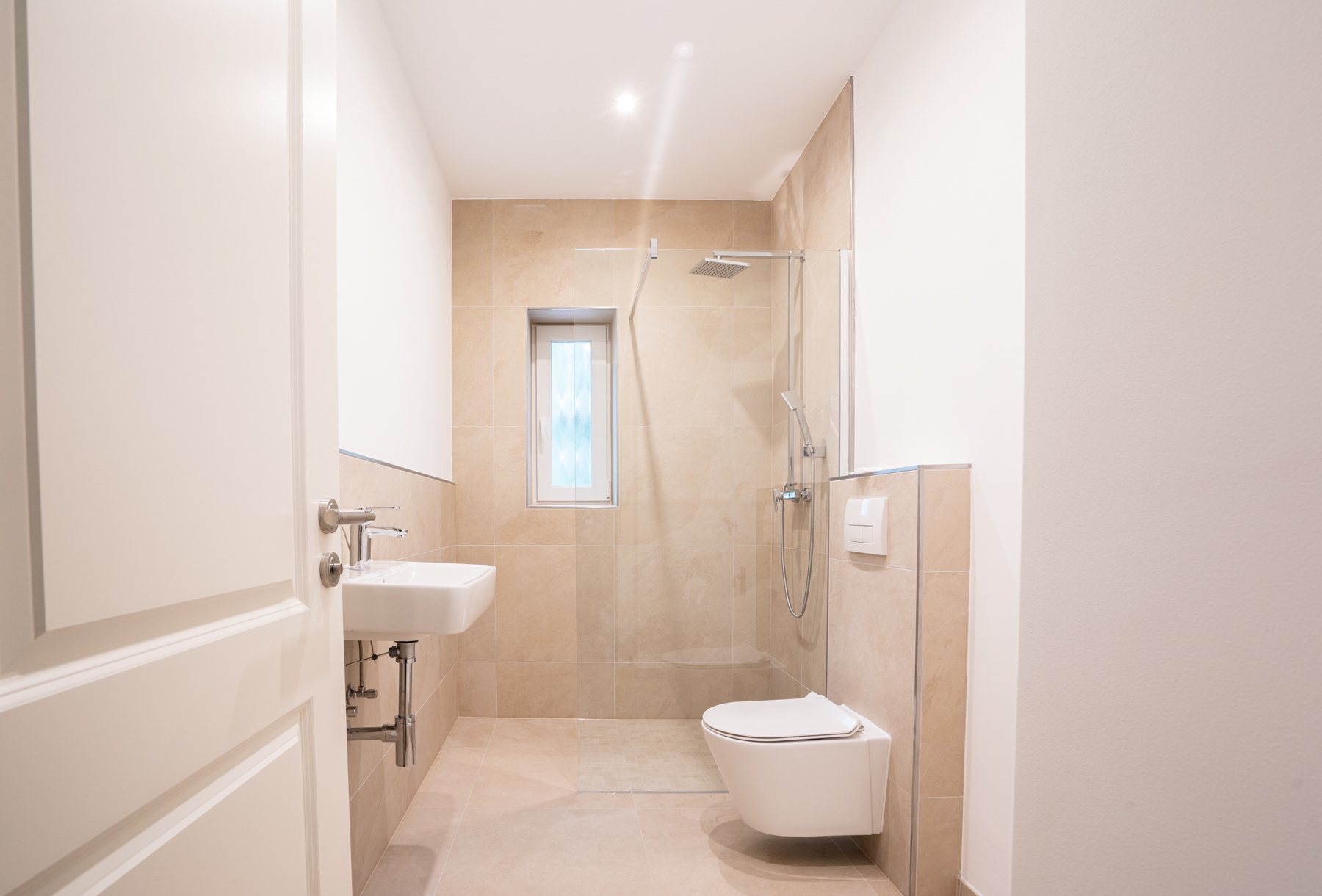 Badezimmer_Design - **Wunderschöne 2-Zimmerwohnung** Erstbezug nach hochwertiger Sanierung in Vahrenwald-List