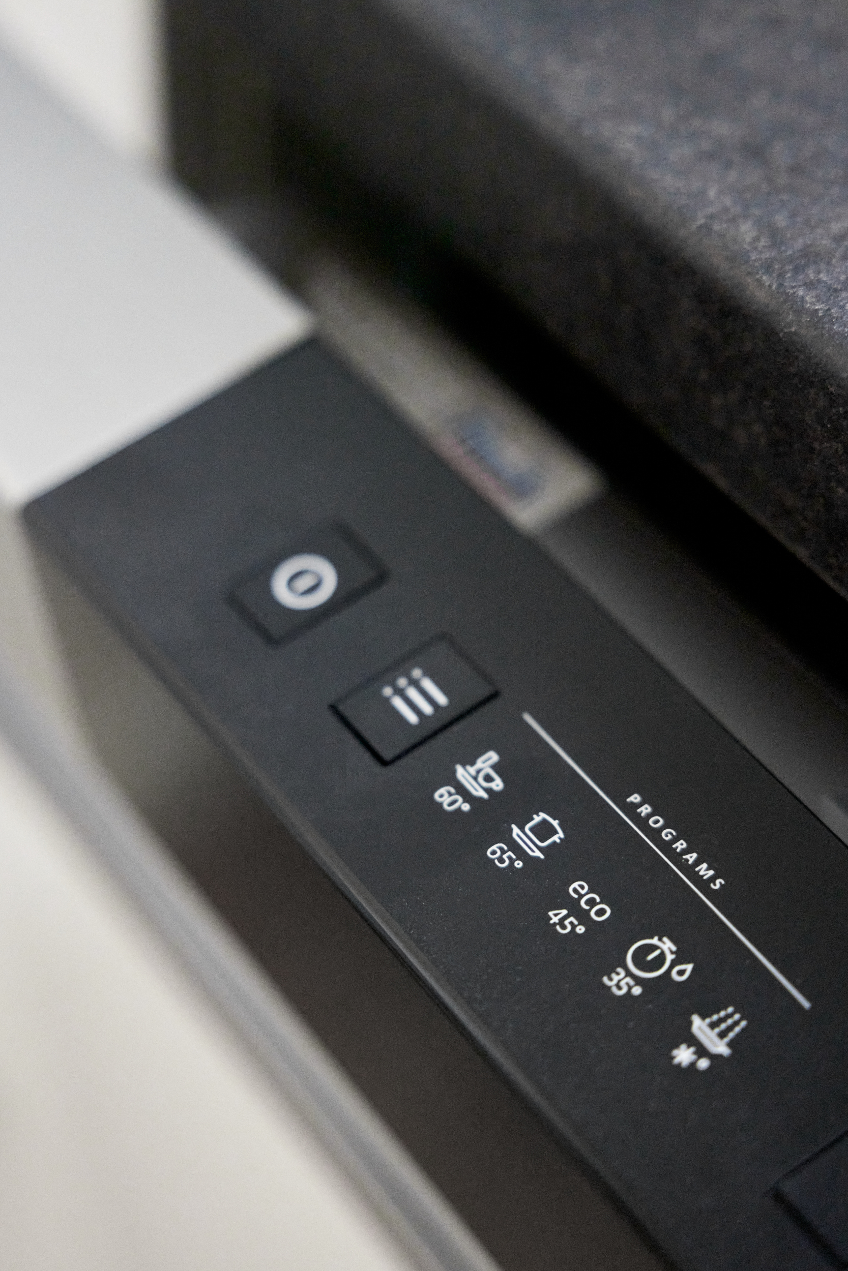 Detail_Spülmaschine - Exklusive Neubauwohnung zum Erstbezug mit Balkon und Einbauküche