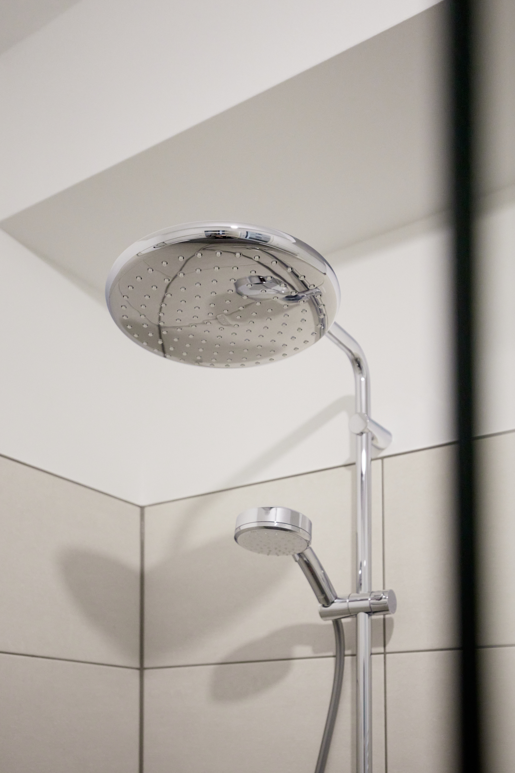 Badezimmer Detail_ - Exklusive Neubauwohnung zum Erstbezug mit Balkon und Einbauküche