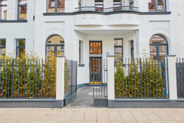 Entree - 3-Zimmerwohnung mit großem Balkon, Einbauküche und Tageslicht Badezimmer – Hannover List