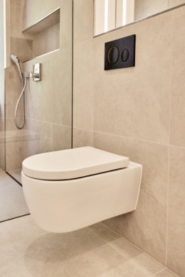 Badezimmer- Detail - 3-Zimmerwohnung mit großem Balkon, Einbauküche und Tageslicht Badezimmer – Hannover List